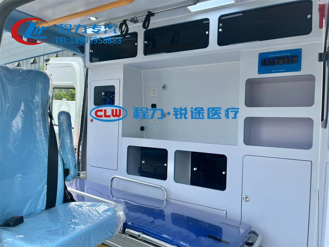 依維柯短軸救護(hù)車(chē)（柴油）