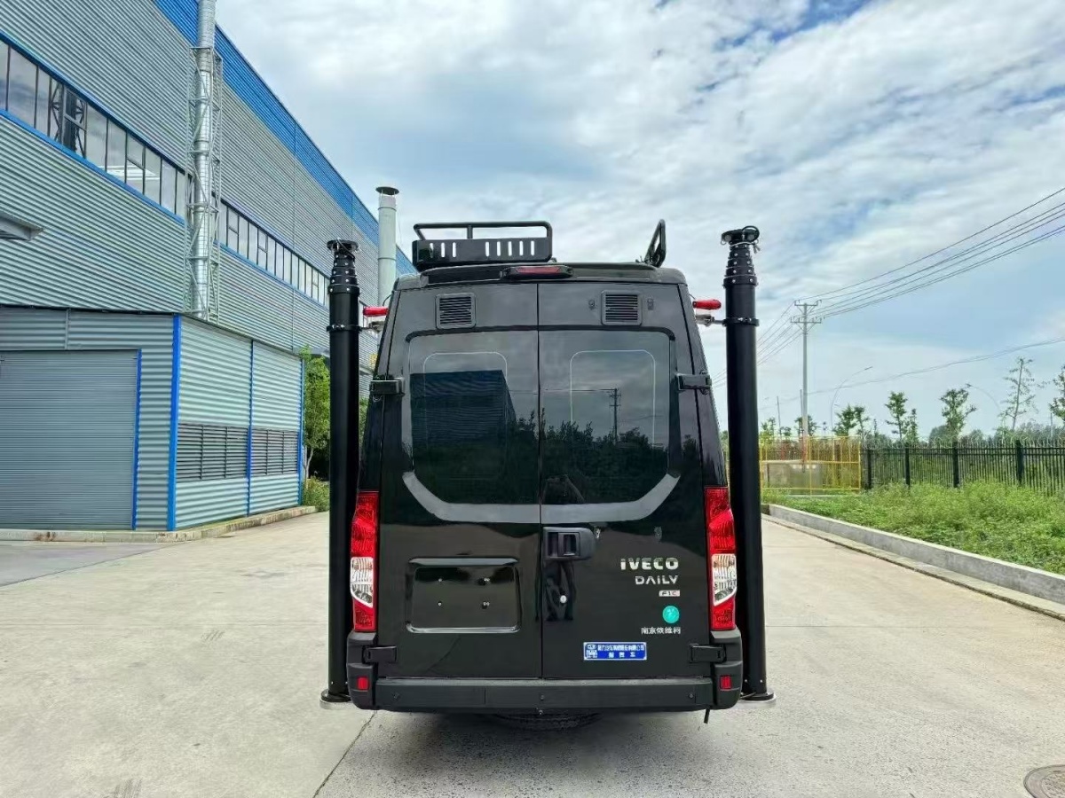 依維柯歐勝指揮車